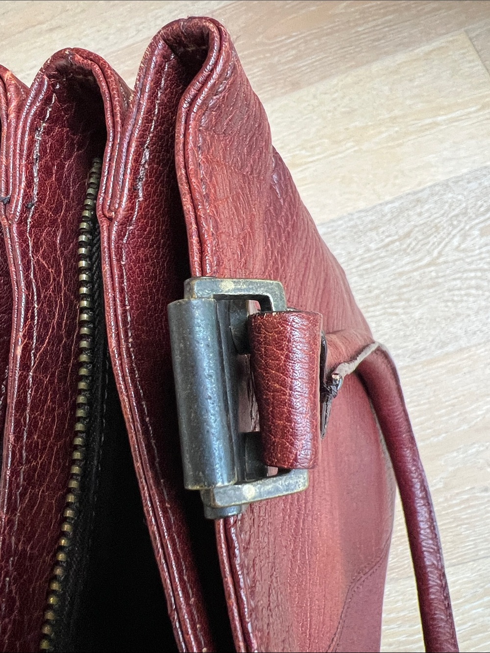 Diesel Red Leather Messenger Tote Bag - Picture 9 of 15